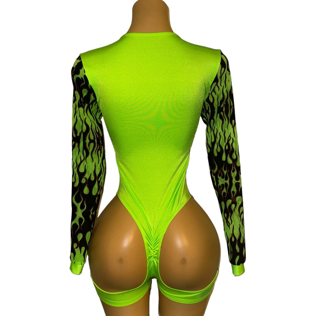 Bottle girl outfit